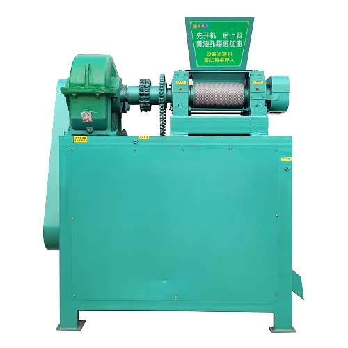 Twin-roll extrusion granulator